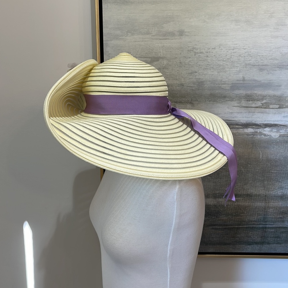Hat - Picture 3 of 7